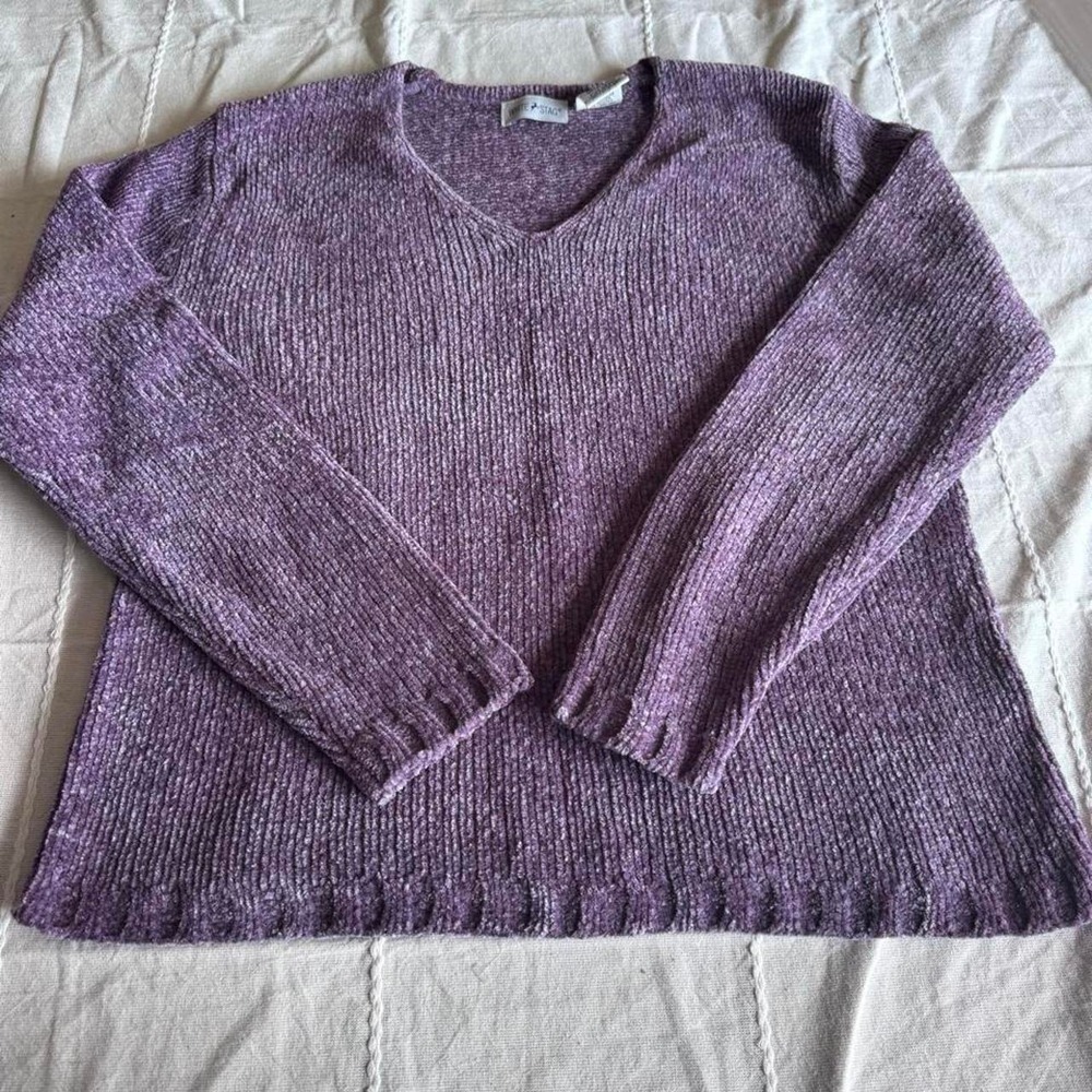 White Stag purple acrylic & polyester sweater in a small